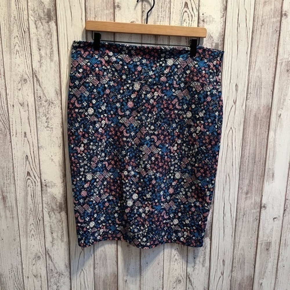 Lularoe pink/blue pencil skirt size 2X